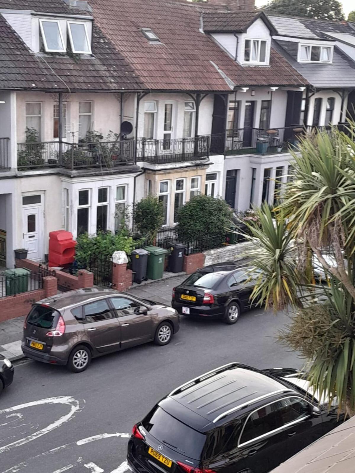 Entire Victoria Park Cardiff Apartment With Free Street Parking Bus 17 And 18 Direct To Cardiff City Centre, Fast Free Wi-Fi Luaran gambar