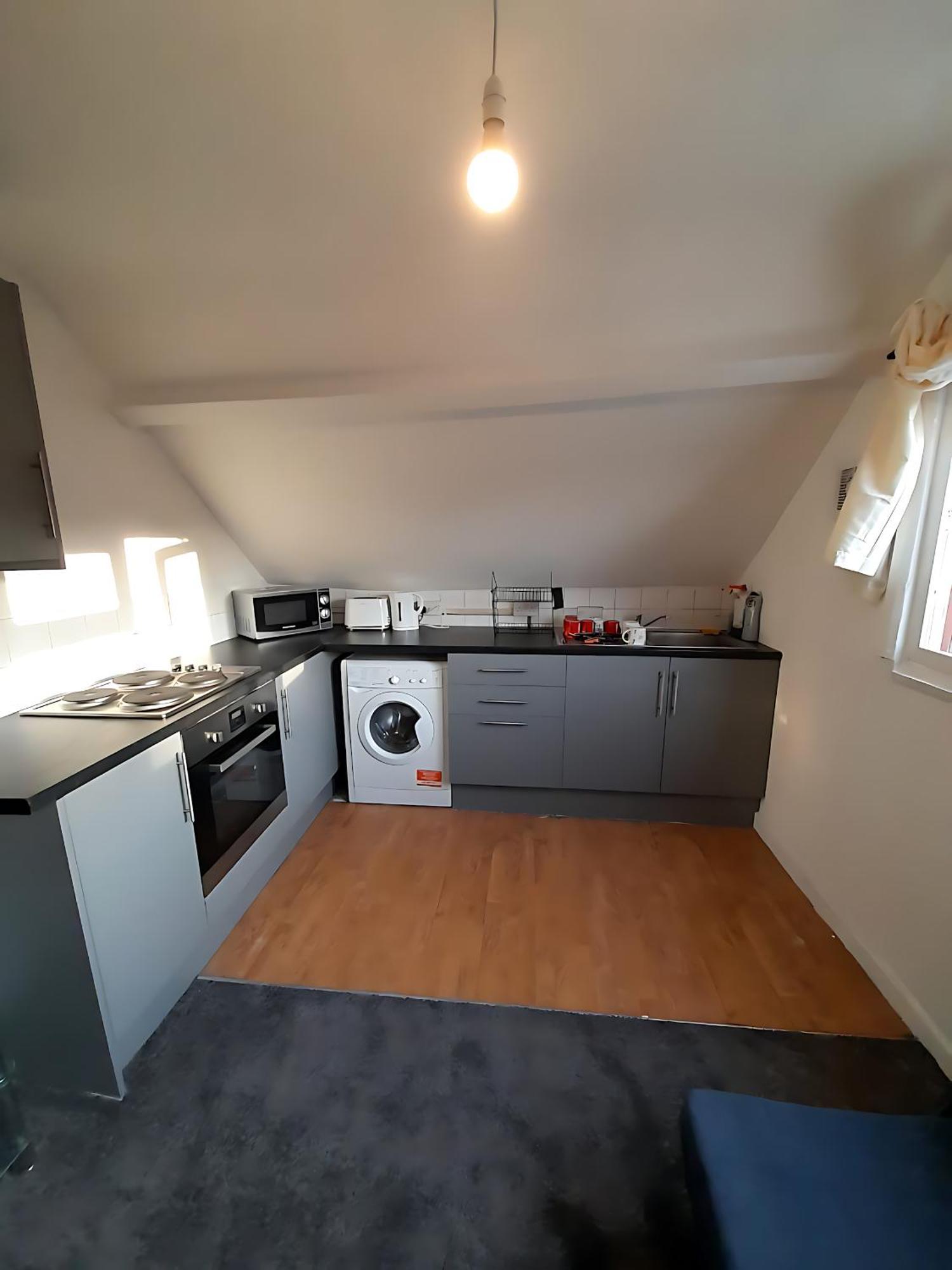 Entire Victoria Park Cardiff Apartment With Free Street Parking Bus 17 And 18 Direct To Cardiff City Centre, Fast Free Wi-Fi Luaran gambar